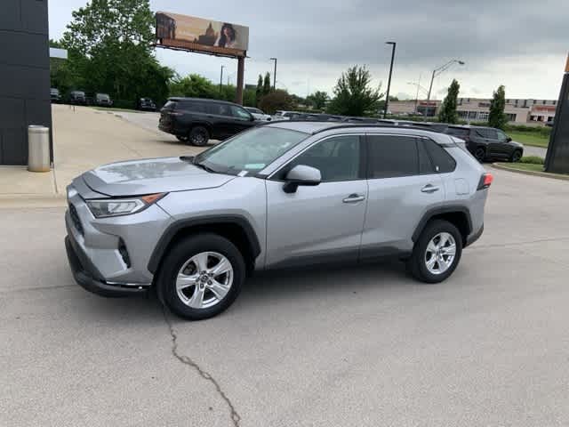 Thumbnail: 2019 Toyota RAV4 - 19