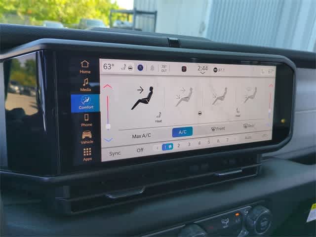 Thumbnail: 2025 Jeep Gladiator - 28