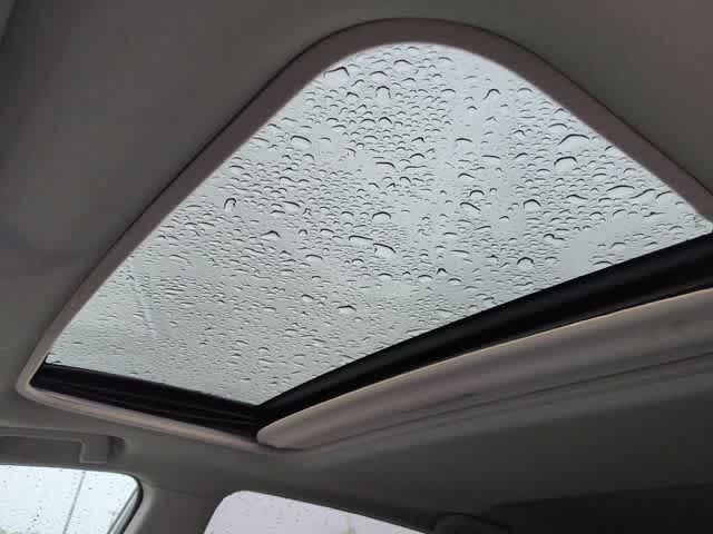 Thumbnail: 2013 Toyota RAV4 - 19