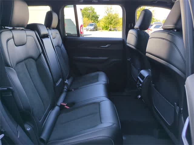 Thumbnail: 2025 Jeep Grand Cherokee - 22