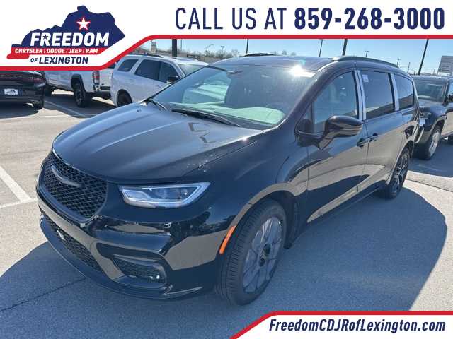 Thumbnail: 2026 Chrysler Pacifica - 1