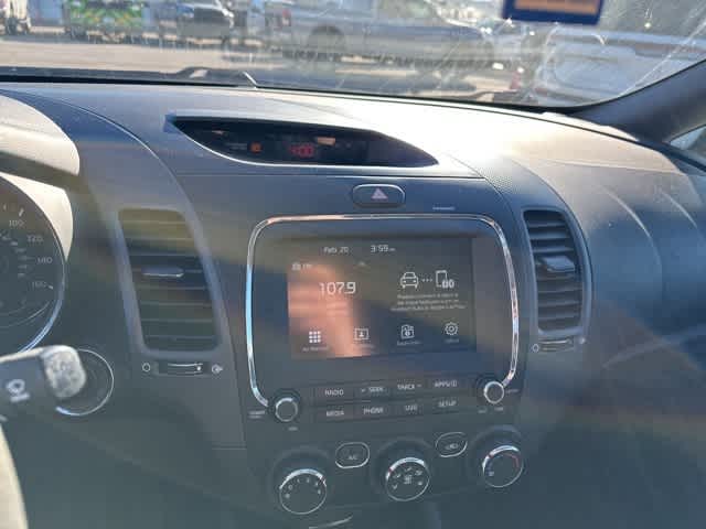 Thumbnail: 2018 Kia Forte - 8