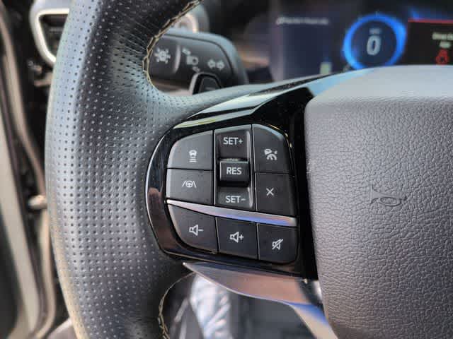 Thumbnail: 2021 Ford Explorer - 25