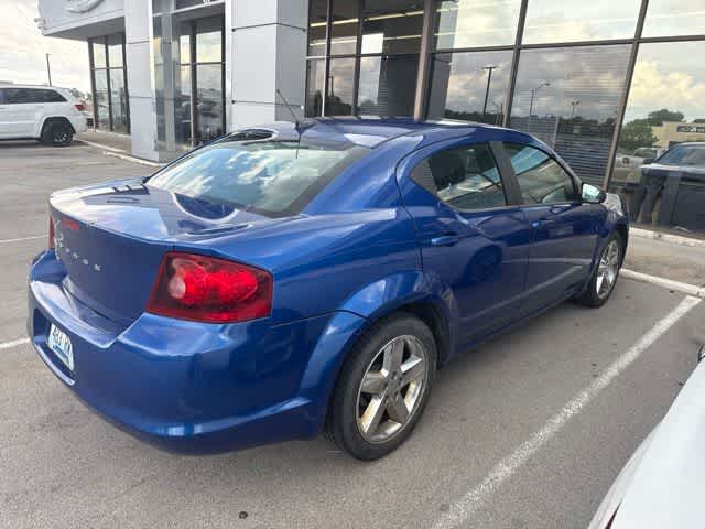 Thumbnail: 2013 Dodge Avenger - 9