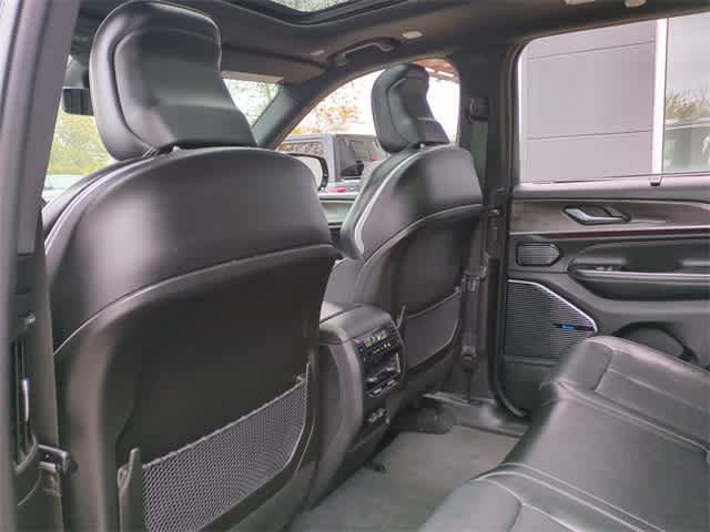 Thumbnail: 2022 Jeep Grand Cherokee - 19