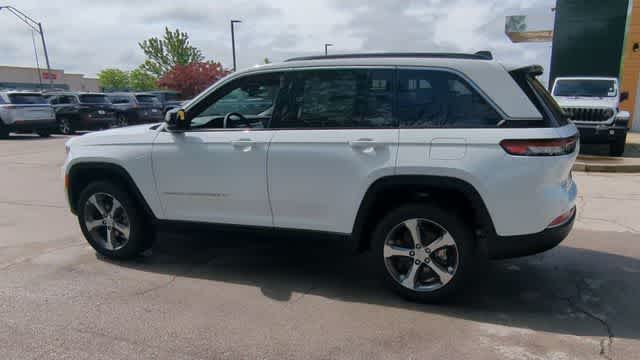 Thumbnail: 2026 Jeep Grand Cherokee - 6
