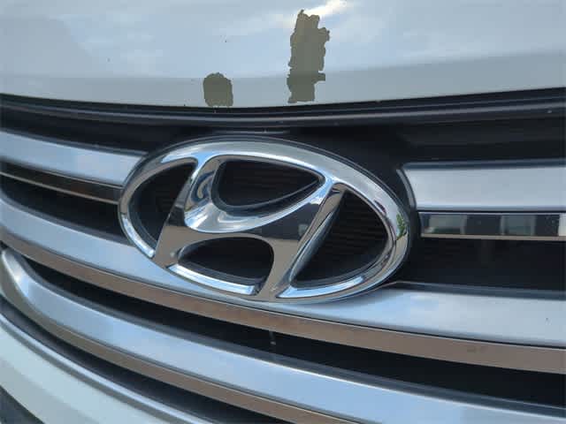 Thumbnail: 2015 Hyundai Santa Fe - 12