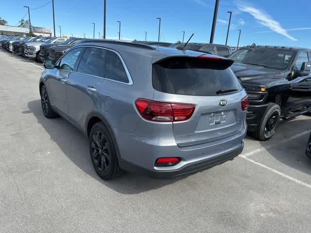 Thumbnail: 2019 Kia Sorento - 17