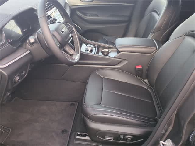 Thumbnail: 2025 Jeep Grand Cherokee L - 17