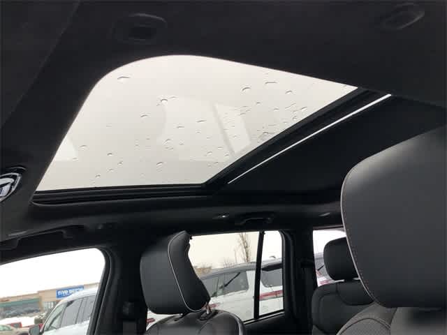 Thumbnail: 2023 Jeep Grand Cherokee - 17