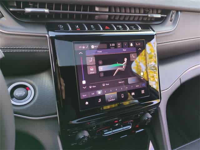 Thumbnail: 2025 Jeep Grand Cherokee L - 30