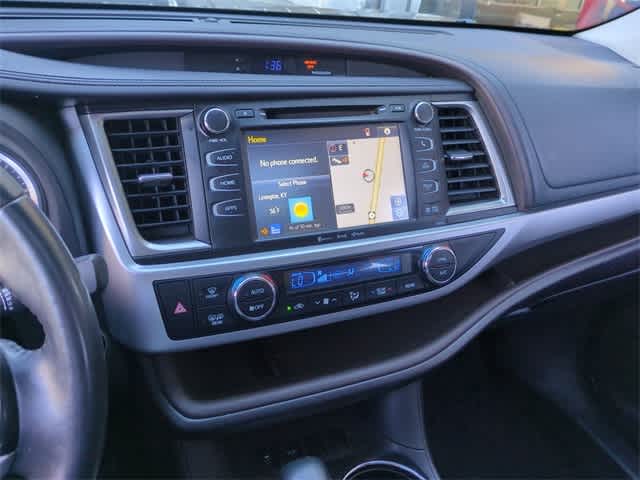 Thumbnail: 2016 Toyota Highlander - 29