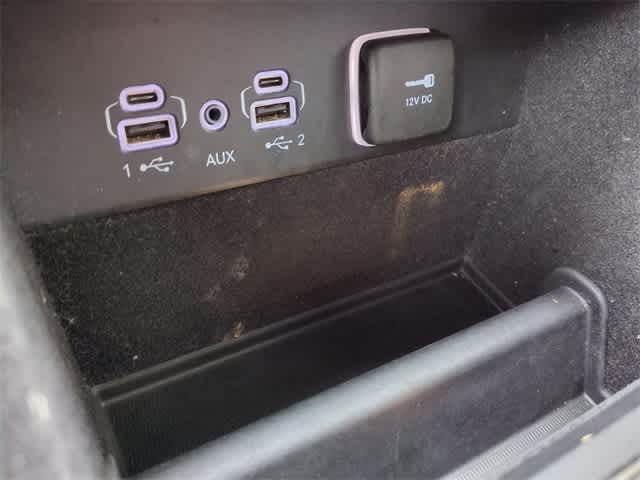 Thumbnail: 2022 Jeep Grand Cherokee L - 32