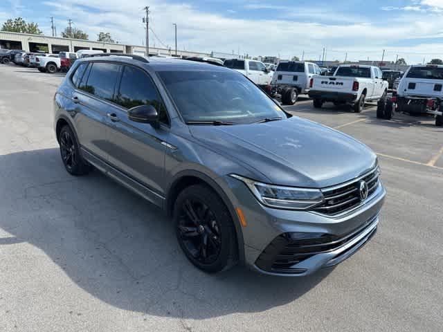 Thumbnail: 2024 Volkswagen Tiguan - 24