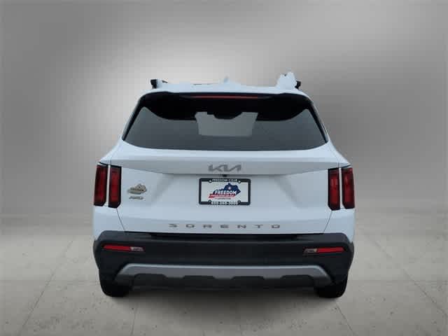 Thumbnail: 2022 Kia Sorento - 6