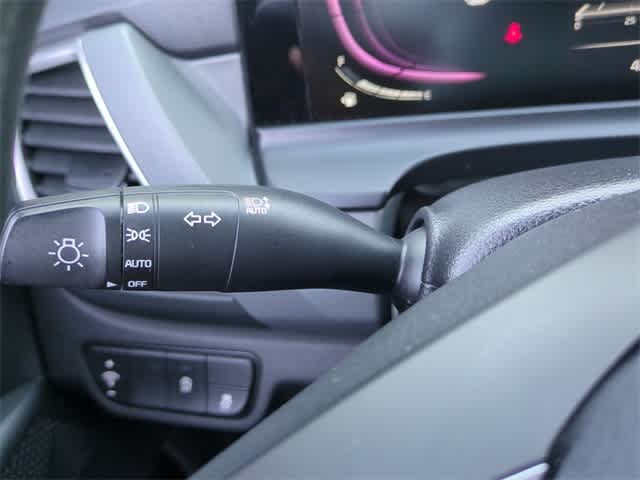 Thumbnail: 2024 Kia Seltos - 27