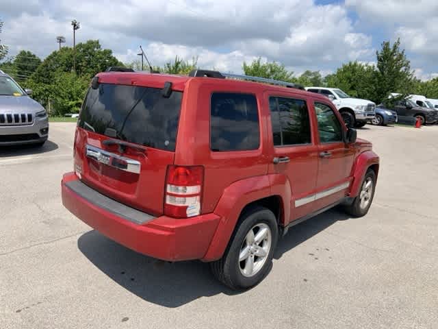 Thumbnail: 2010 Jeep Liberty - 12