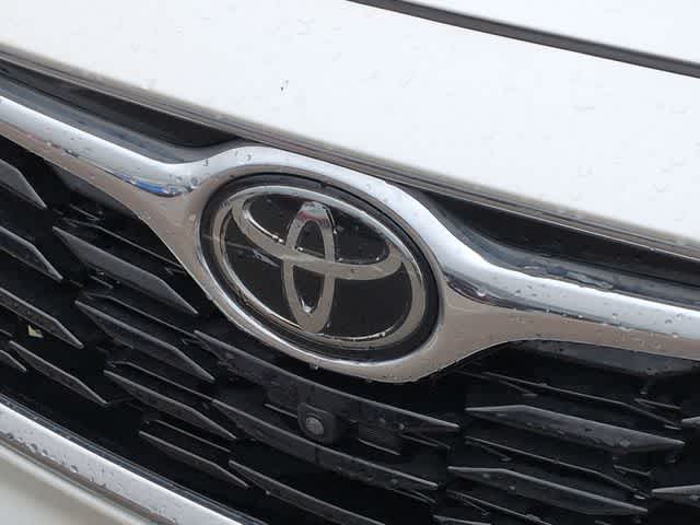Thumbnail: 2020 Toyota Highlander - 12