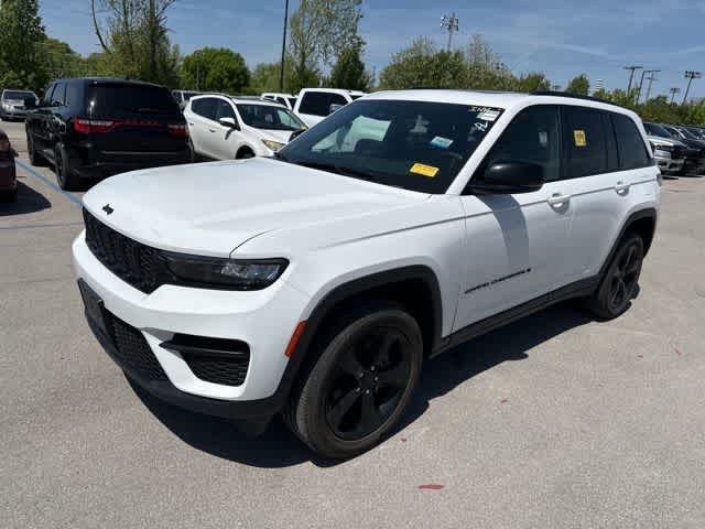 Thumbnail: 2023 Jeep Grand Cherokee - 2