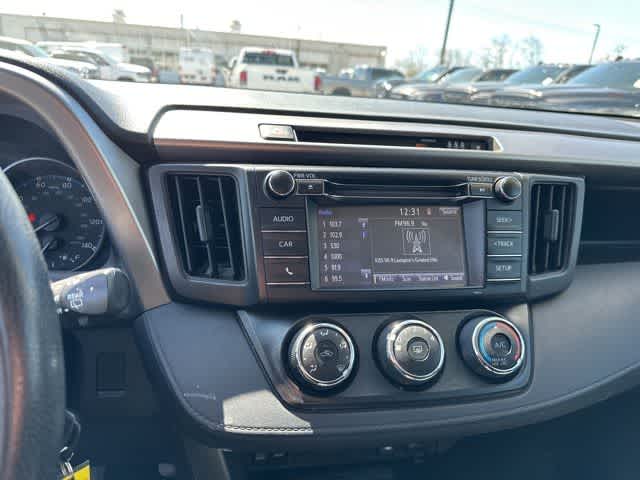 Thumbnail: 2018 Toyota RAV4 - 7