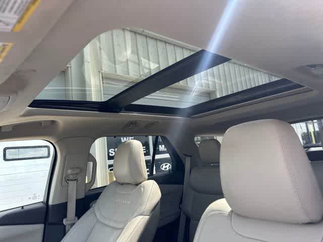 Thumbnail: 2020 Ford Explorer - 5