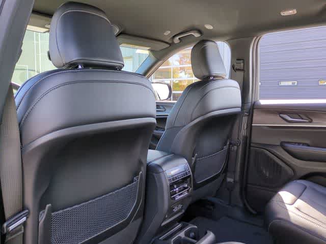 Thumbnail: 2025 Jeep Grand Cherokee L - 19