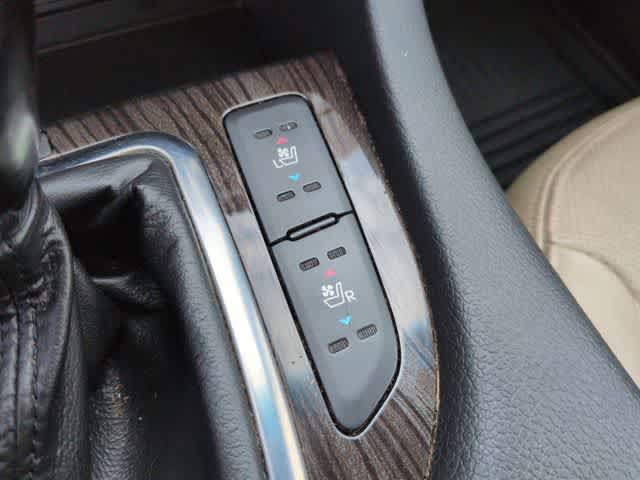 Thumbnail: 2012 Kia Optima - 38