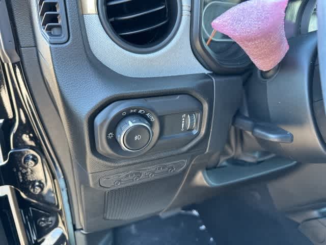 Thumbnail: 2026 Jeep Wrangler - 10