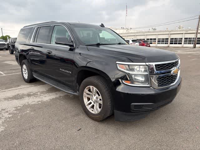 Thumbnail: 2016 Chevrolet Suburban - 3