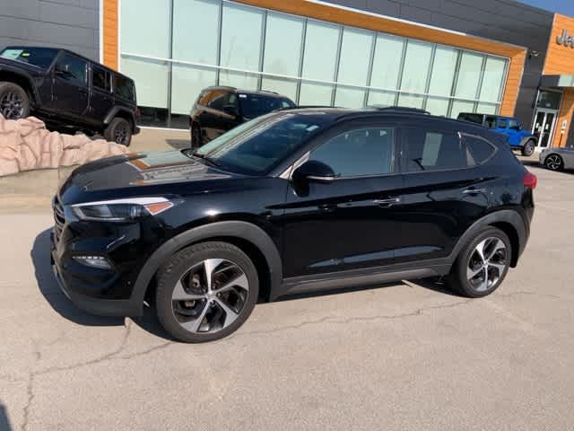 Thumbnail: 2016 Hyundai Tucson - 17
