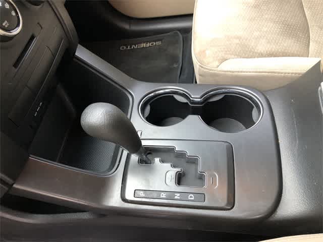 Thumbnail: 2011 Kia Sorento - 24