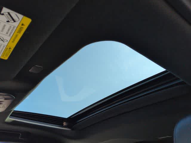 Thumbnail: 2021 Toyota Highlander - 19