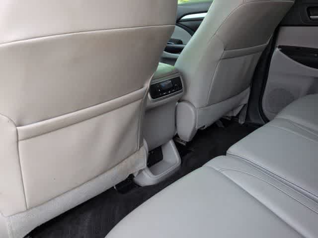 Thumbnail: 2018 Toyota Highlander - 18