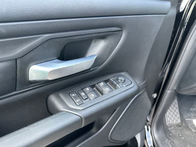 Thumbnail: 2026 RAM 1500 - 11