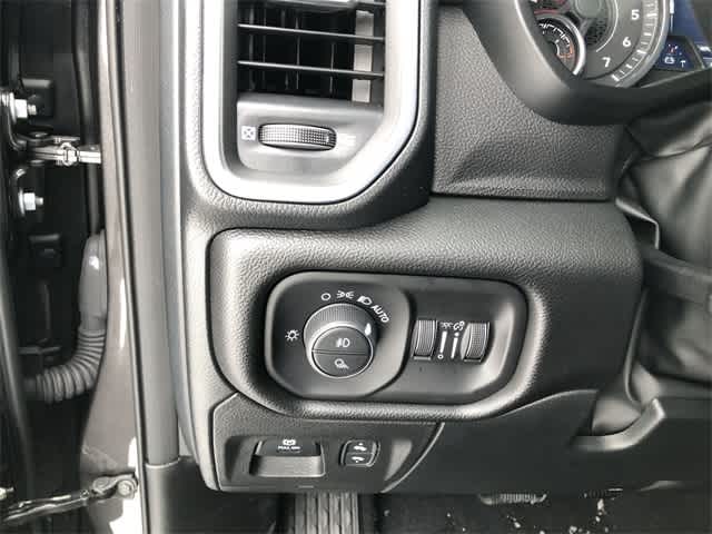 Thumbnail: 2025 RAM 1500 - 25