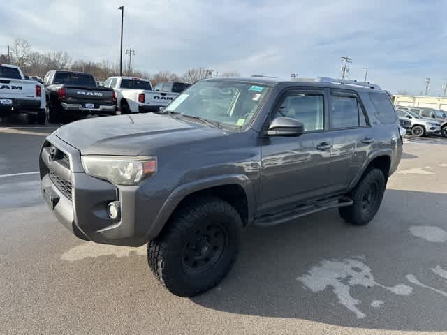 Thumbnail: 2018 Toyota 4Runner - 12