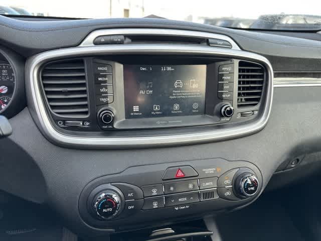 Thumbnail: 2018 Kia Sorento - 6