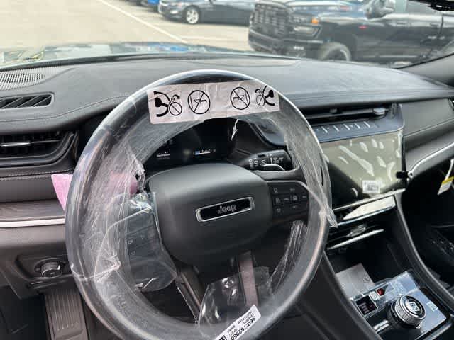 Thumbnail: 2026 Jeep Grand Cherokee L - 3