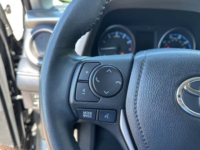 Thumbnail: 2017 Toyota RAV4 - 11