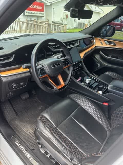 Thumbnail: 2023 Jeep Grand Cherokee - 3