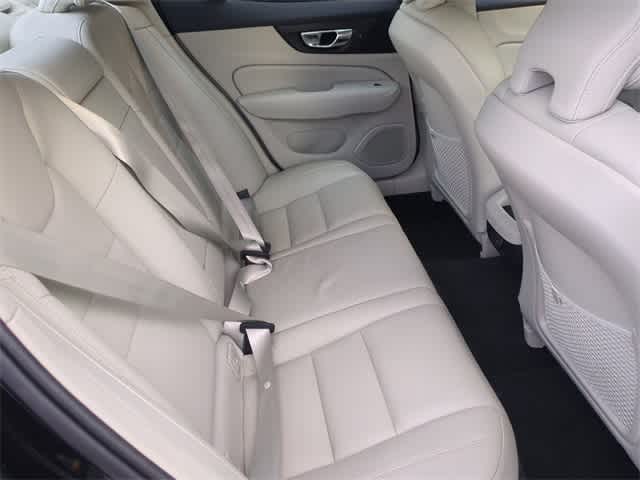 Thumbnail: 2021 Volvo S60 - 22