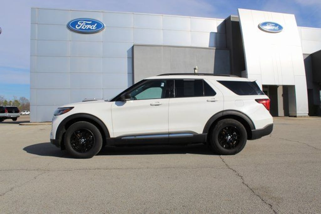 Used 2025 Ford Explorer Active SUV