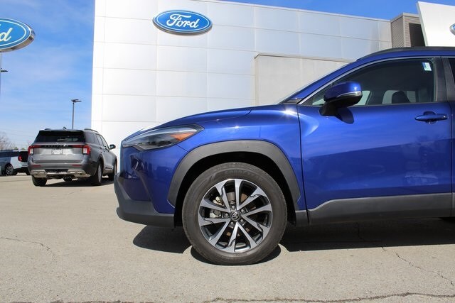 2023 Toyota Corolla Cross XLE - Photo 9