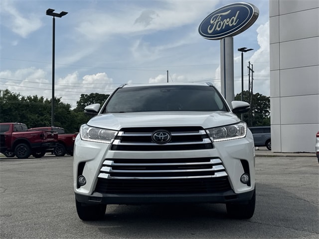 Used 2018 Toyota Highlander Limited with VIN 5TDYZRFH9JS284415 for sale in Paragould, AR