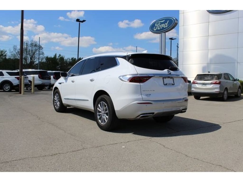 Used 2024 Buick Enclave Essence Sport Utility