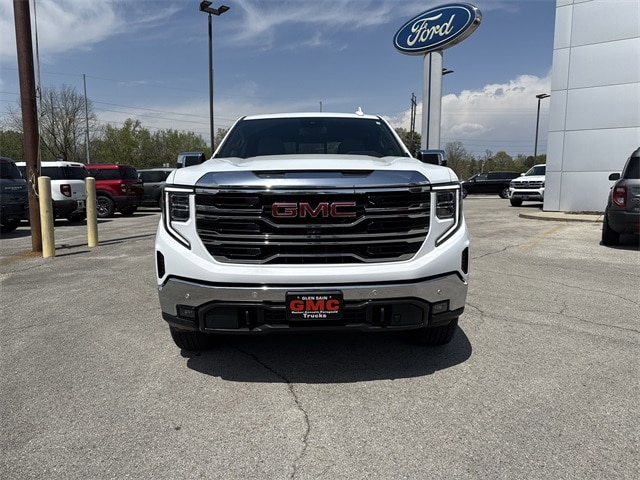 Used 2024 GMC Sierra 1500 SLT with VIN 3GTUUDE8XRG233355 for sale in Paragould, AR