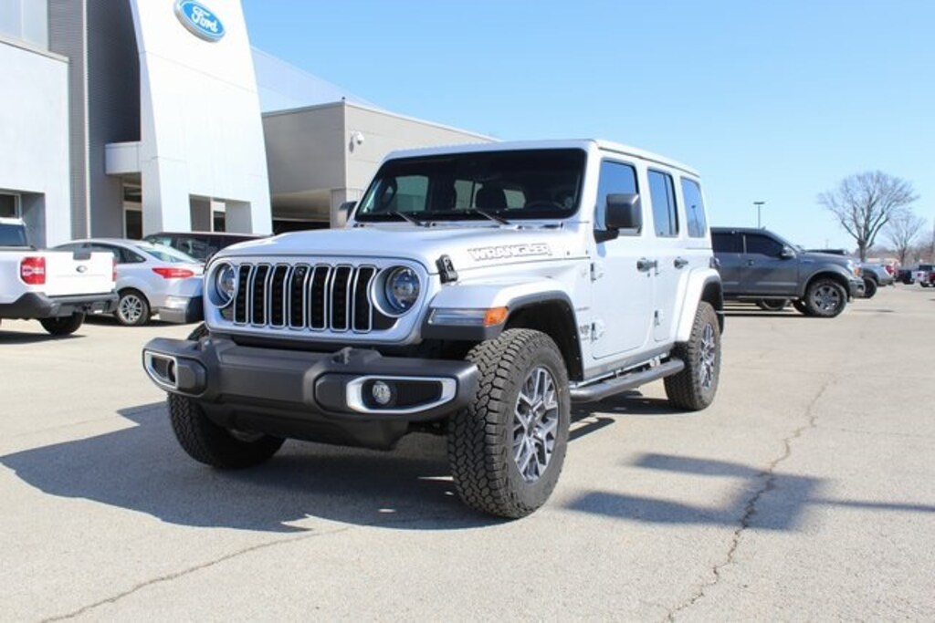 Used 2024 Jeep Wrangler Sahara SUV