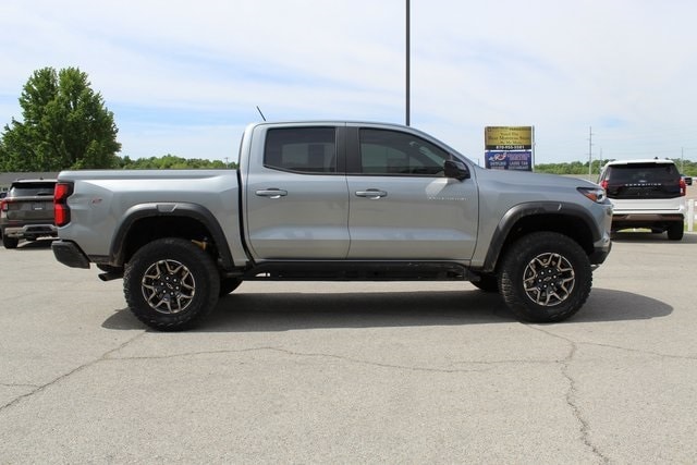 2024 Chevrolet Colorado ZR2 - Photo 6