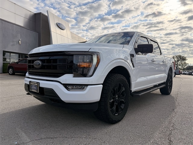 2022 Ford F-150 XLT's photo