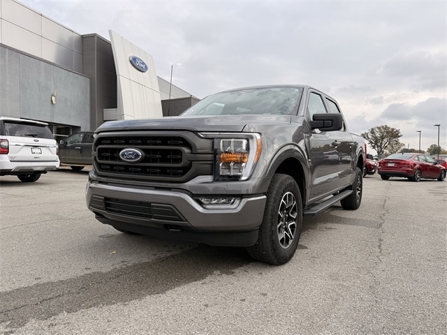 2022 Ford F-150 XLT's photo
